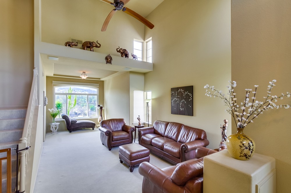 Virtual tour photo 7 of 45 for 11671 Boulton Avenue