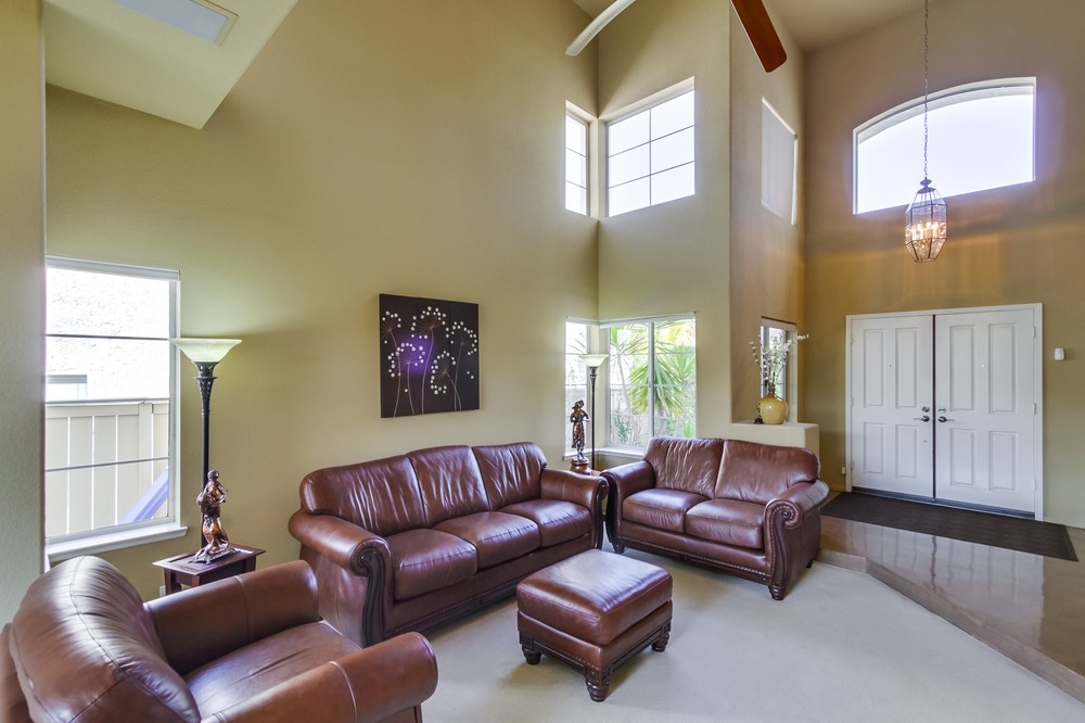 Virtual tour photo 8 of 45 for 11671 Boulton Avenue