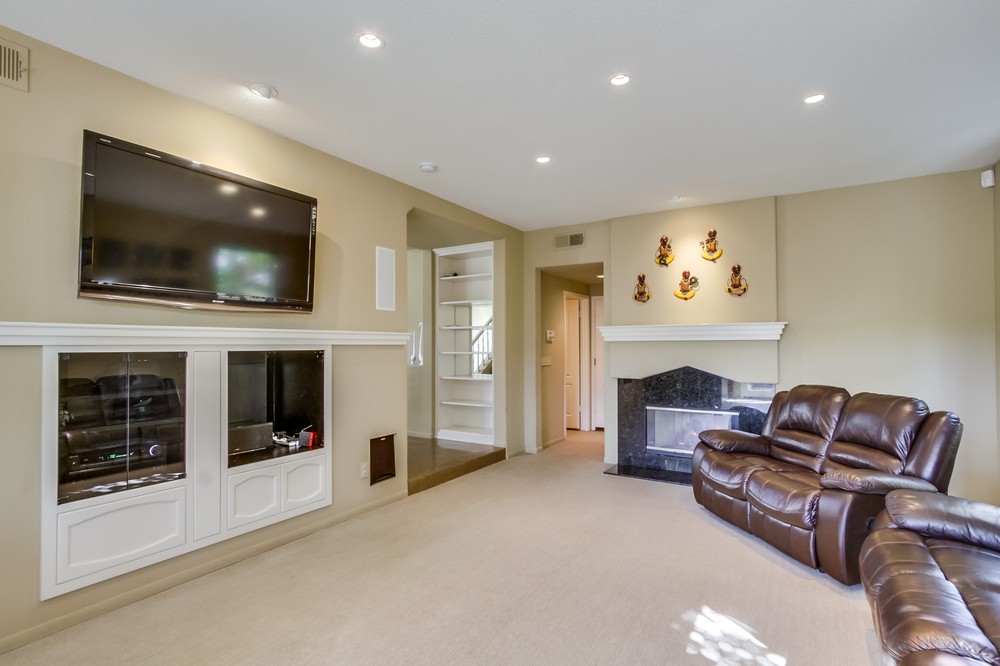 Virtual tour photo 12 of 45 for 11671 Boulton Avenue
