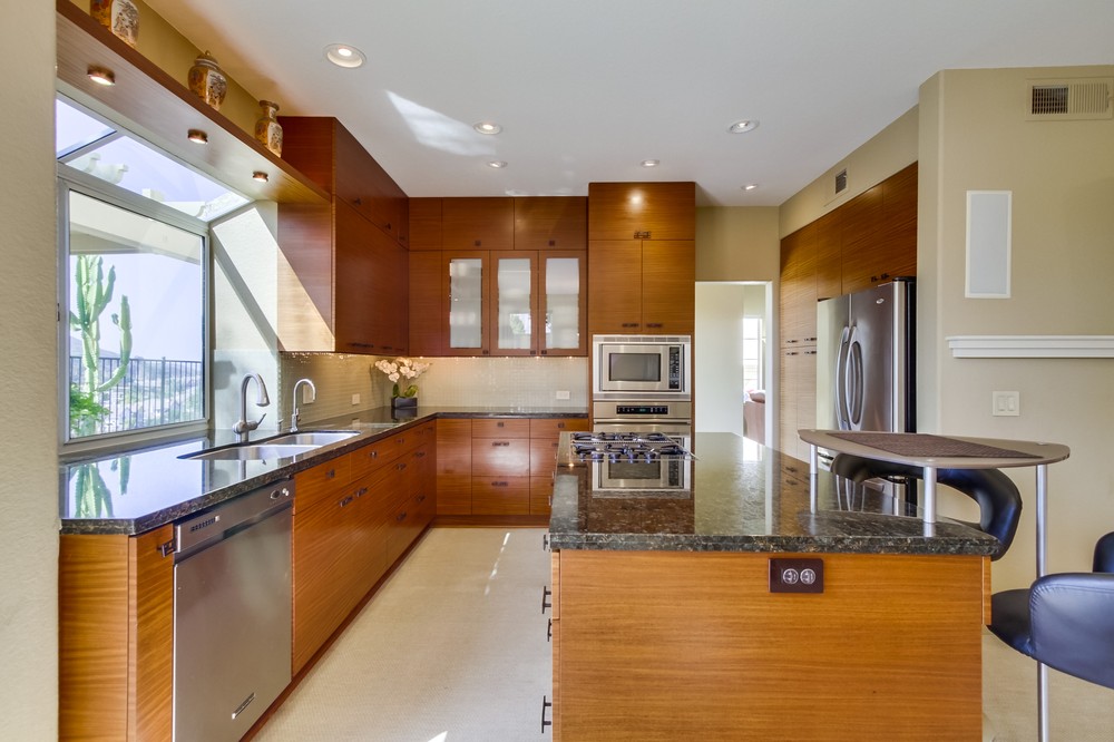 Virtual tour photo 17 of 45 for 11671 Boulton Avenue