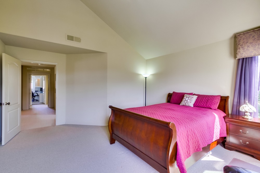 Virtual tour photo 24 of 45 for 11671 Boulton Avenue