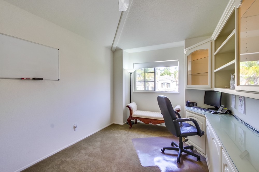 Virtual tour photo 32 of 45 for 11671 Boulton Avenue