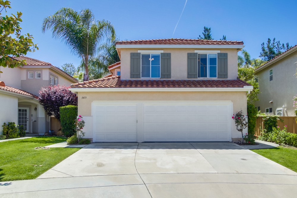 Virtual tour photo 3 of 48 for 11673 Tree Hollow Ln