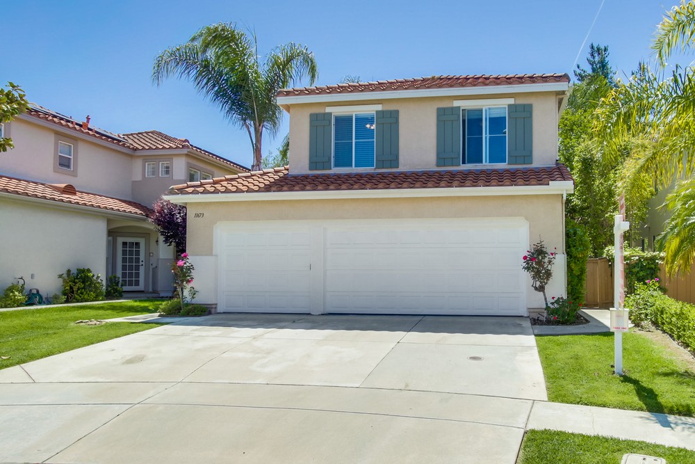 Virtual tour photo 4 of 48 for 11673 Tree Hollow Ln