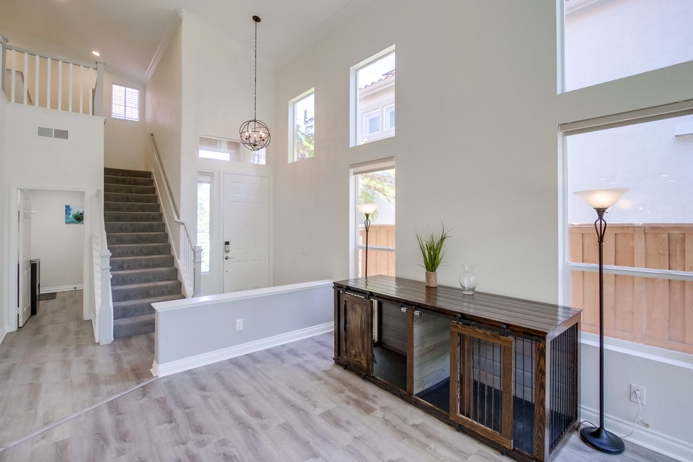 Virtual tour photo 9 of 48 for 11673 Tree Hollow Ln