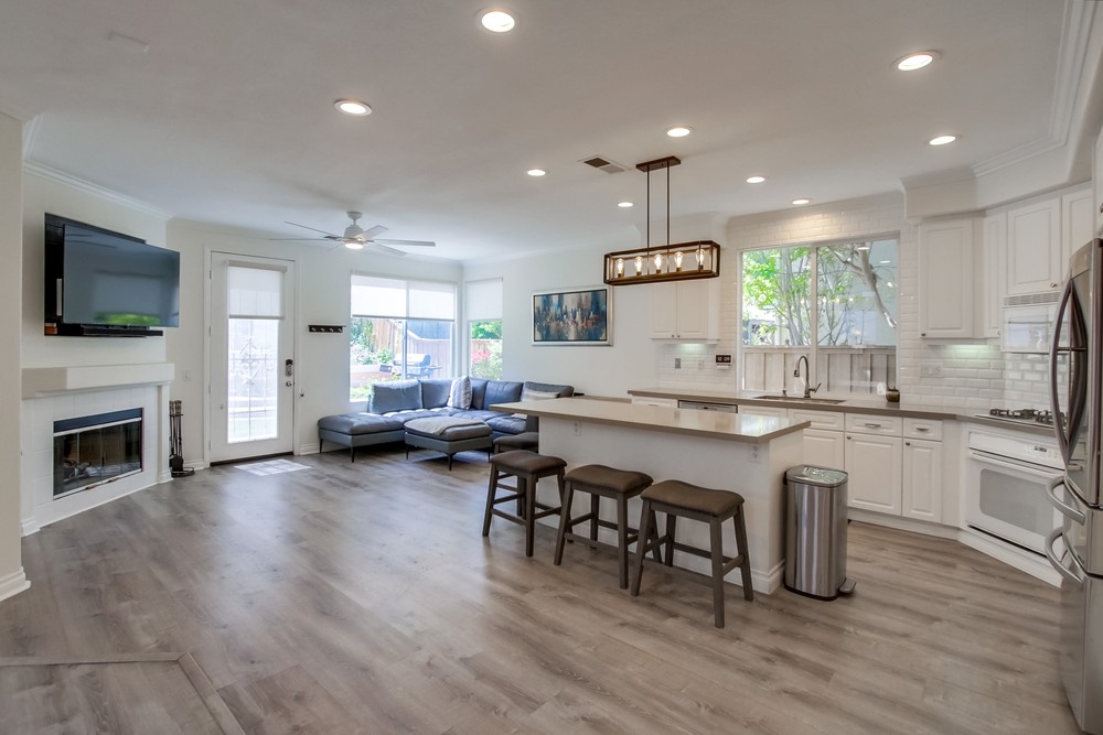 Virtual tour photo 10 of 48 for 11673 Tree Hollow Ln