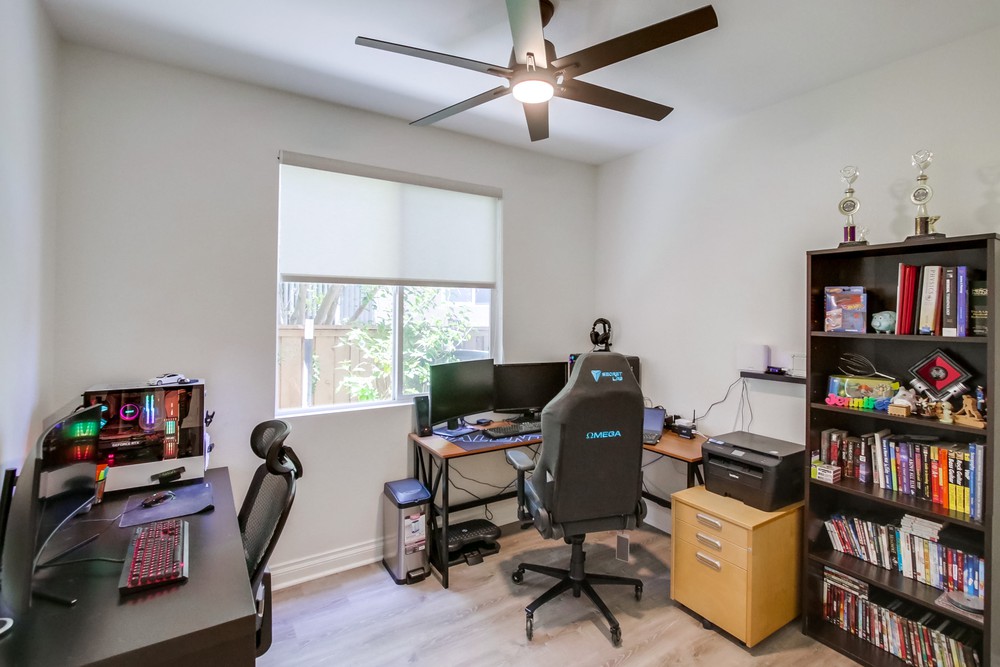 Virtual tour photo 17 of 48 for 11673 Tree Hollow Ln