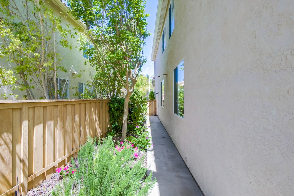 Virtual tour photo 43 of 48 for 11673 Tree Hollow Ln
