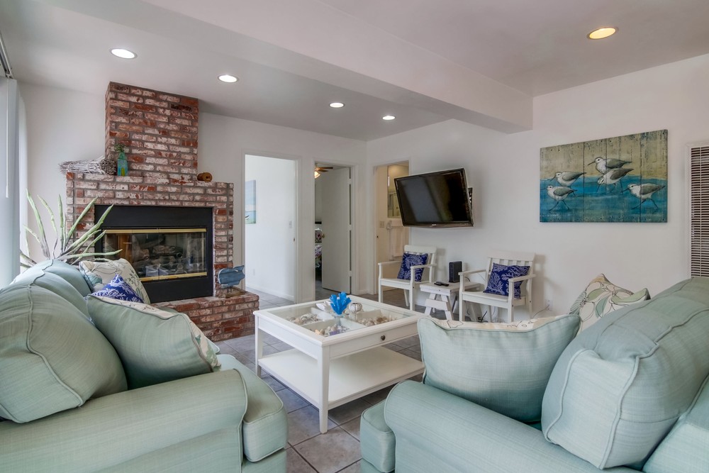 Virtual tour photo 5 of 26 for 1168 Felspar St