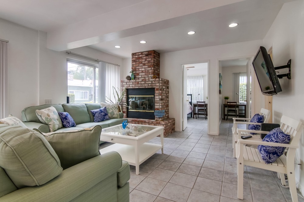 Virtual tour photo 7 of 26 for 1168 Felspar St