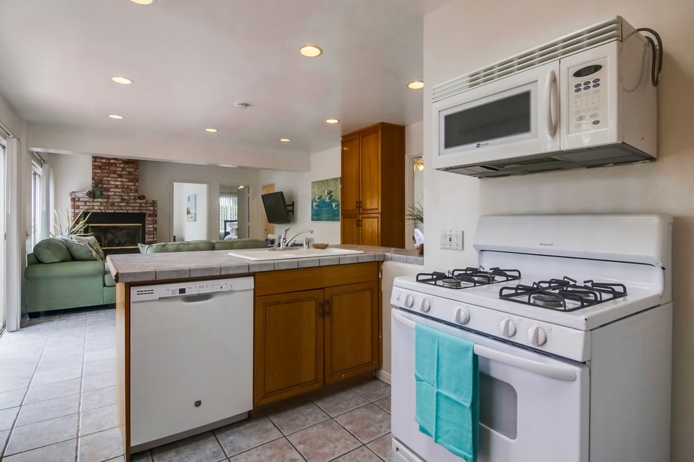 Virtual tour photo 12 of 26 for 1168 Felspar St