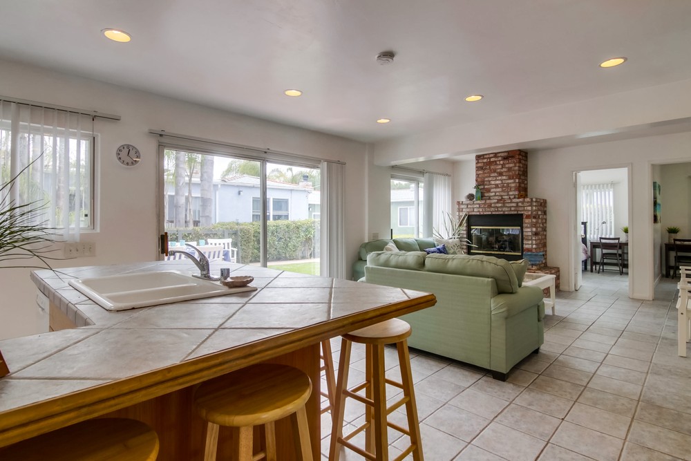 Virtual tour photo 13 of 26 for 1168 Felspar St
