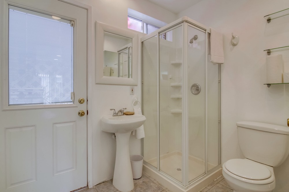 Virtual tour photo 14 of 26 for 1168 Felspar St