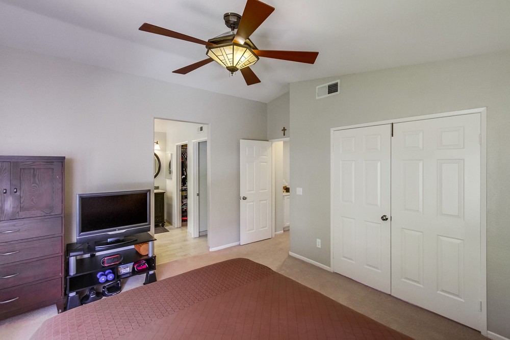 Virtual tour photo 22 of 44 for 11681 Compass Point Dr N