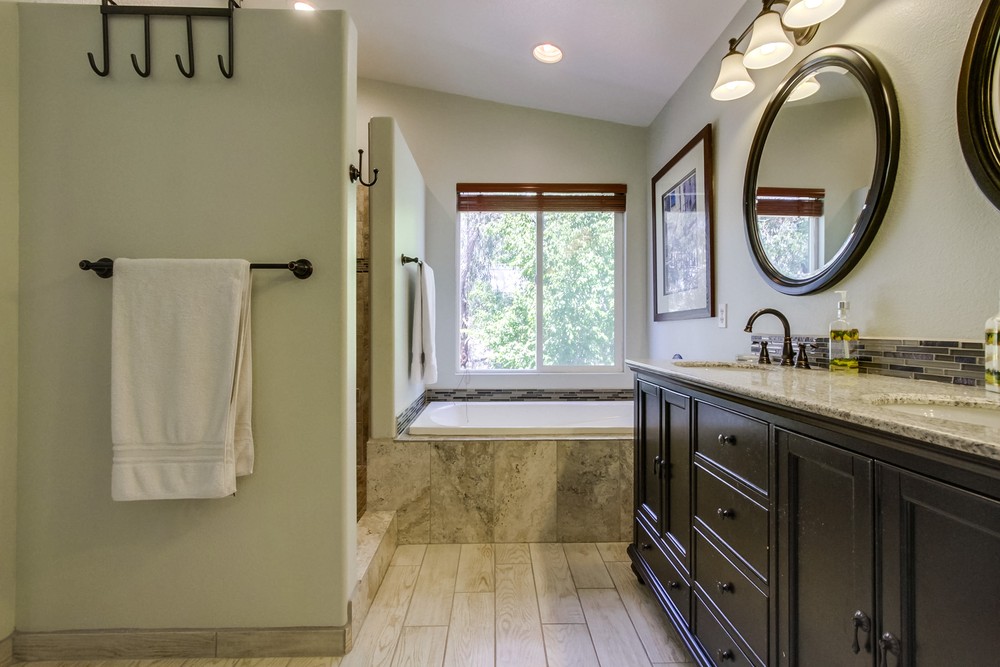 Virtual tour photo 23 of 44 for 11681 Compass Point Dr N