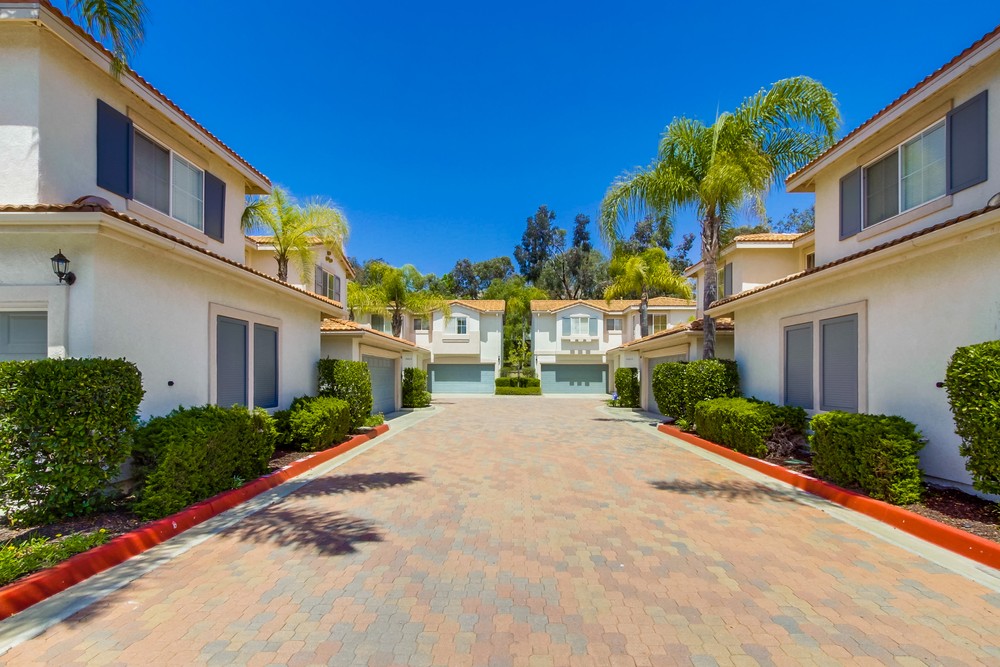 Virtual tour photo 39 of 44 for 11681 Compass Point Dr N