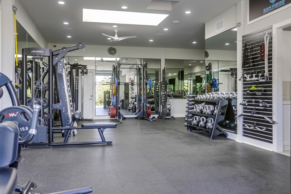 Virtual tour photo 4 of 41 for 11689 Sorrento Valley Rd
