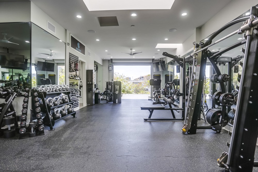 Virtual tour photo 7 of 41 for 11689 Sorrento Valley Rd