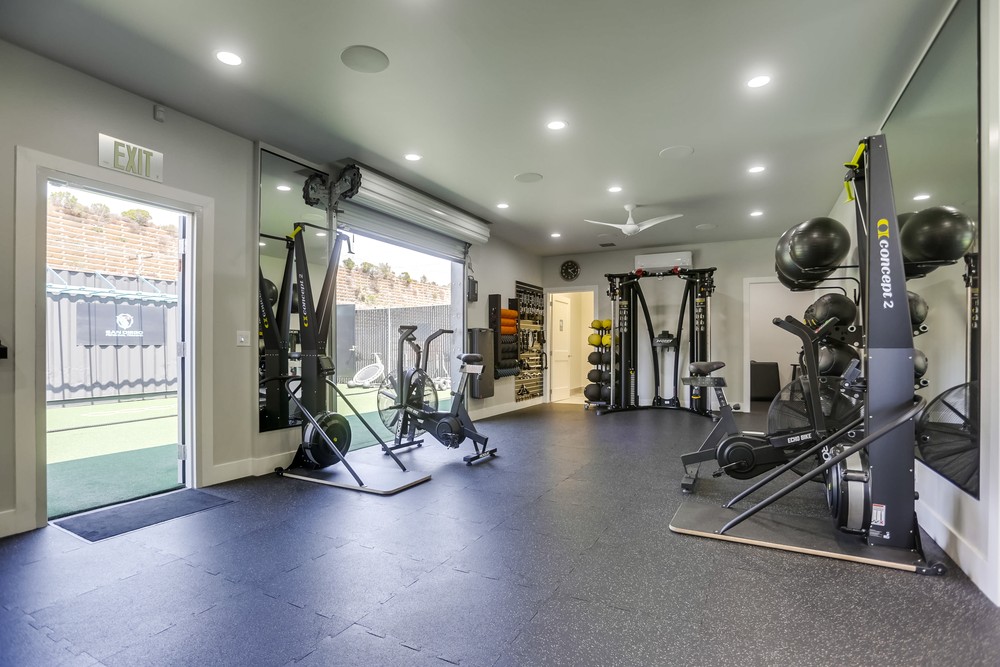Virtual tour photo 16 of 41 for 11689 Sorrento Valley Rd