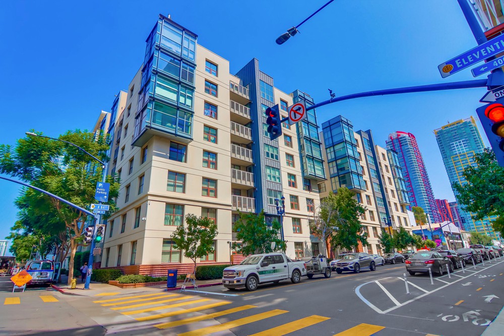 Virtual tour photo 1 of 33 for 1170 J St