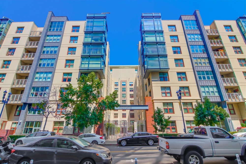 Virtual tour photo 3 of 33 for 1170 J St