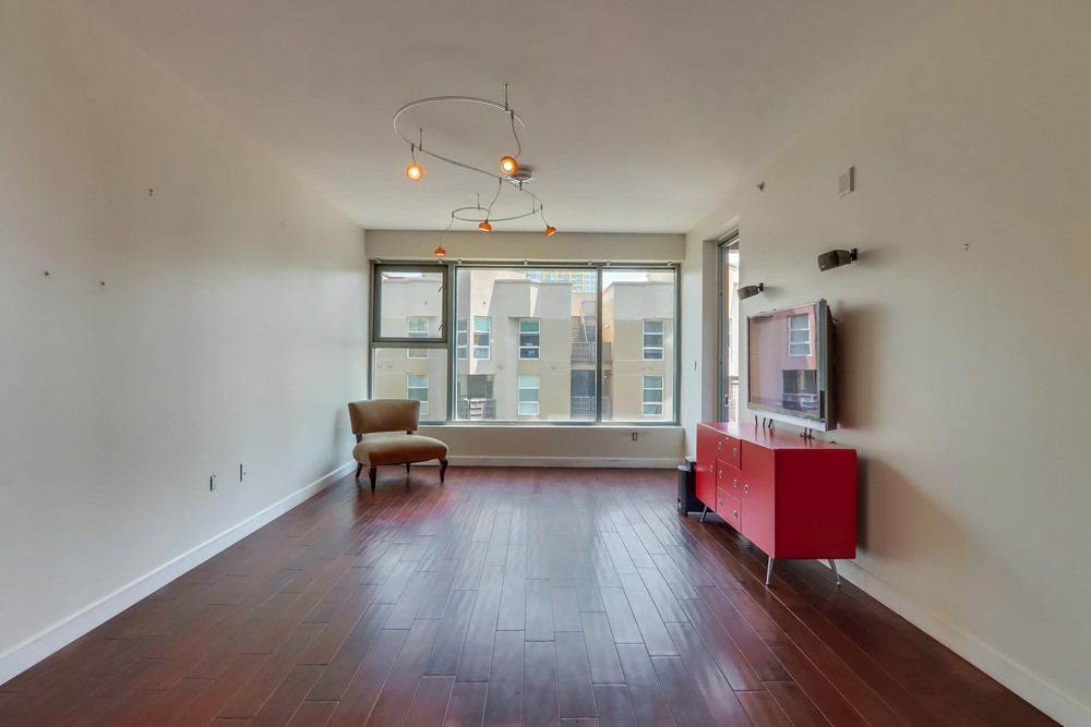 Virtual tour photo 10 of 33 for 1170 J St