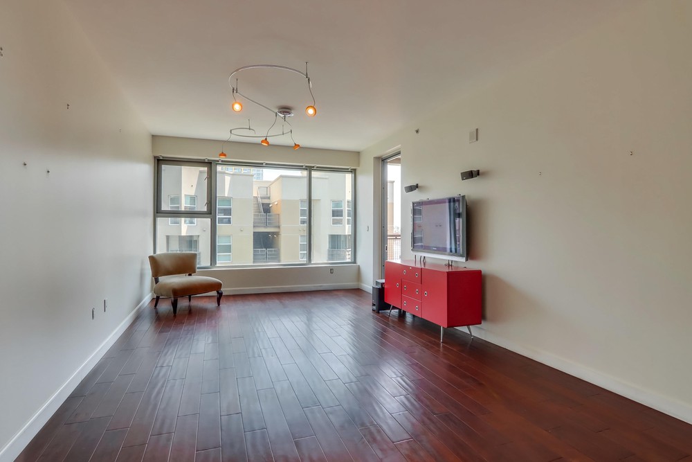 Virtual tour photo 11 of 33 for 1170 J St