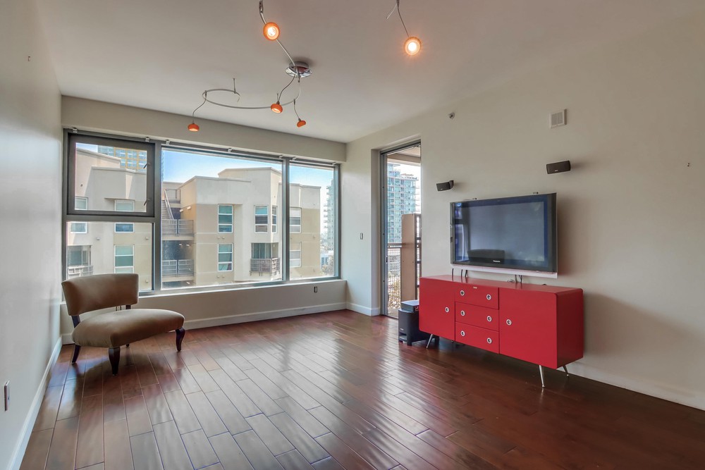 Virtual tour photo 12 of 33 for 1170 J St