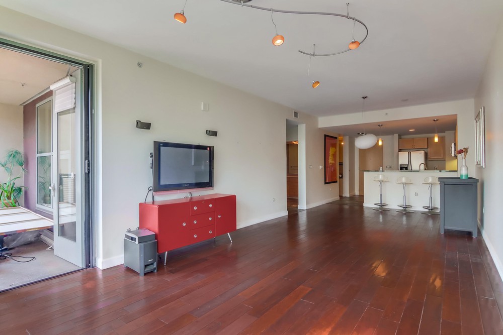 Virtual tour photo 13 of 33 for 1170 J St