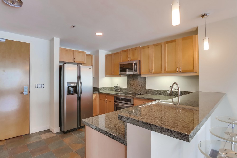Virtual tour photo 19 of 33 for 1170 J St