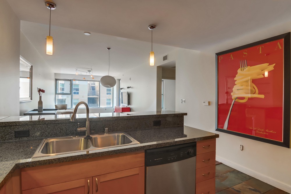 Virtual tour photo 23 of 33 for 1170 J St