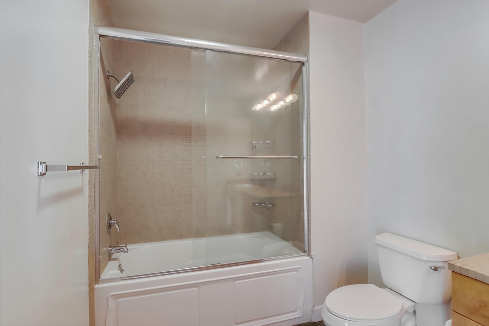 Virtual tour photo 31 of 33 for 1170 J St
