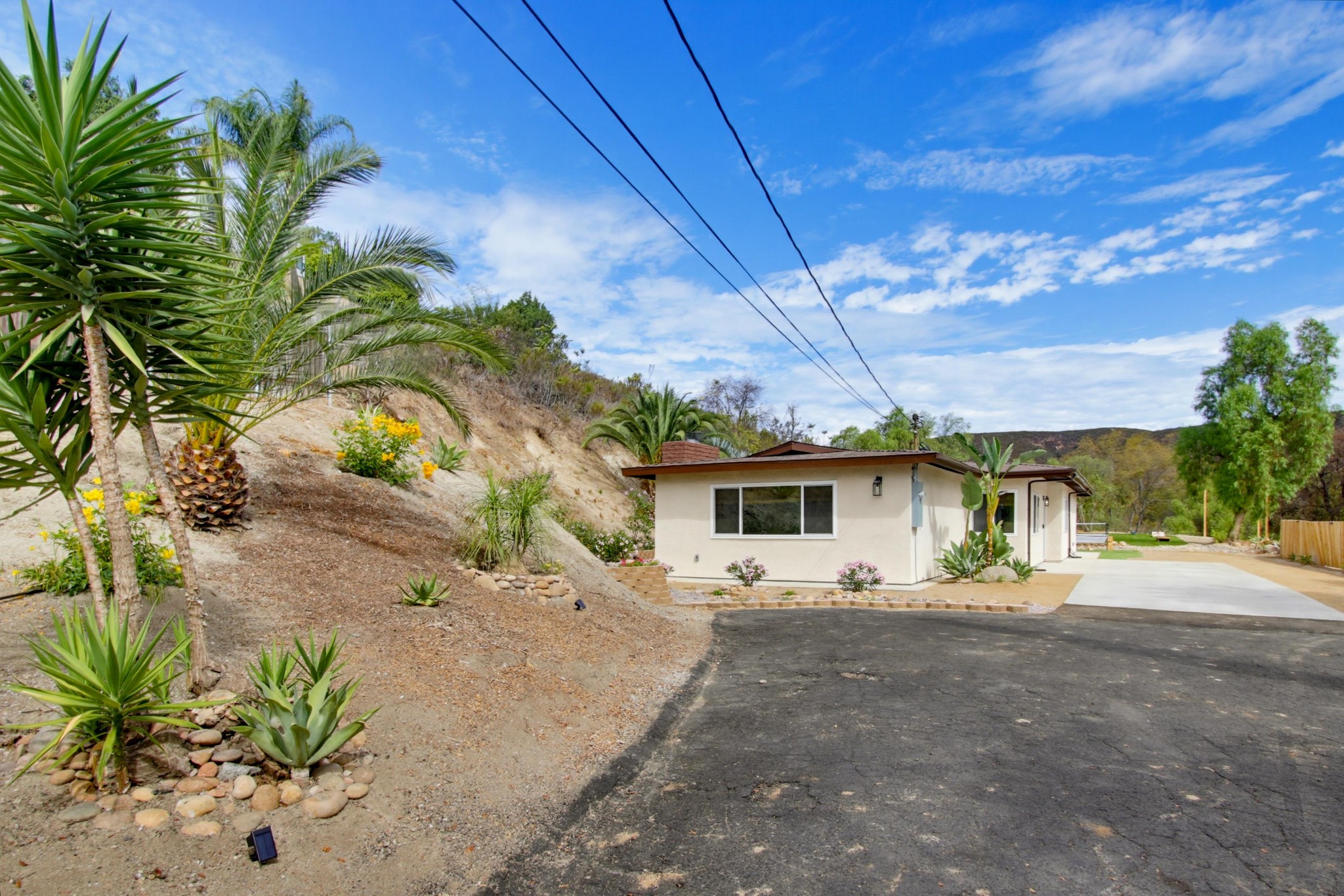 Virtual tour photo 7 of 67 for 11710 Oak Creek Dr