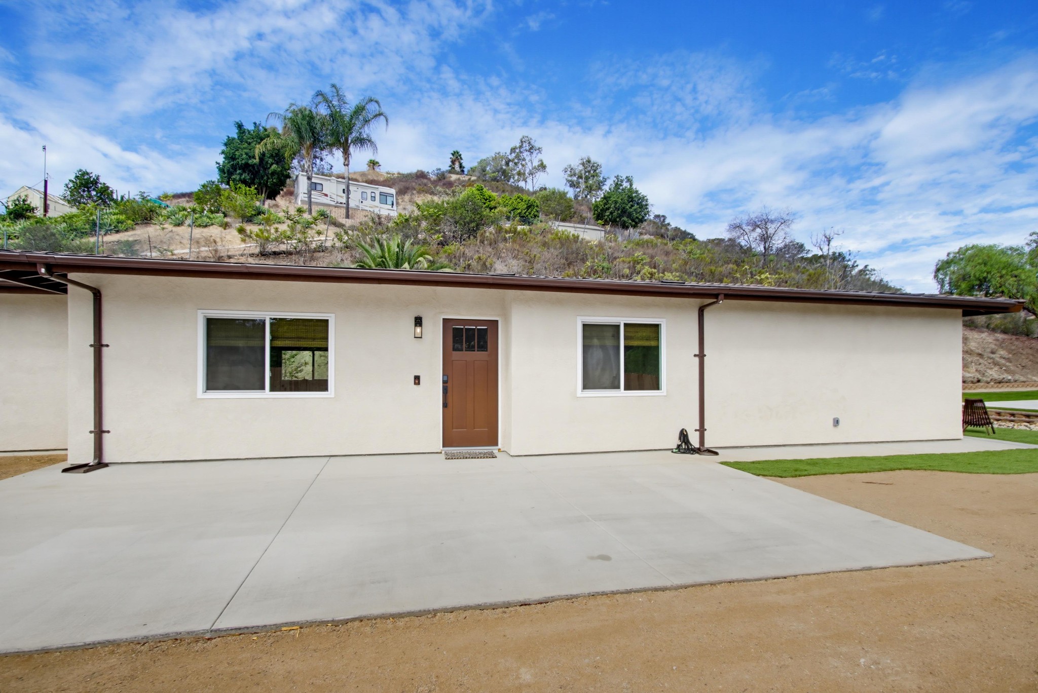 Virtual tour photo 9 of 67 for 11710 Oak Creek Dr