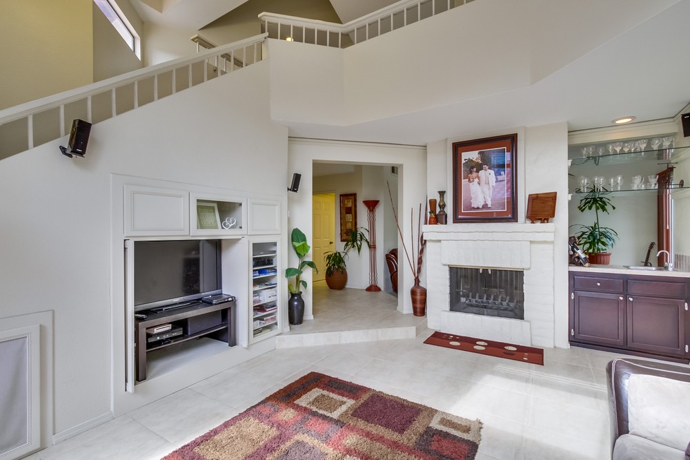 Virtual tour photo 10 of 48 for 11726 Corte Templanza