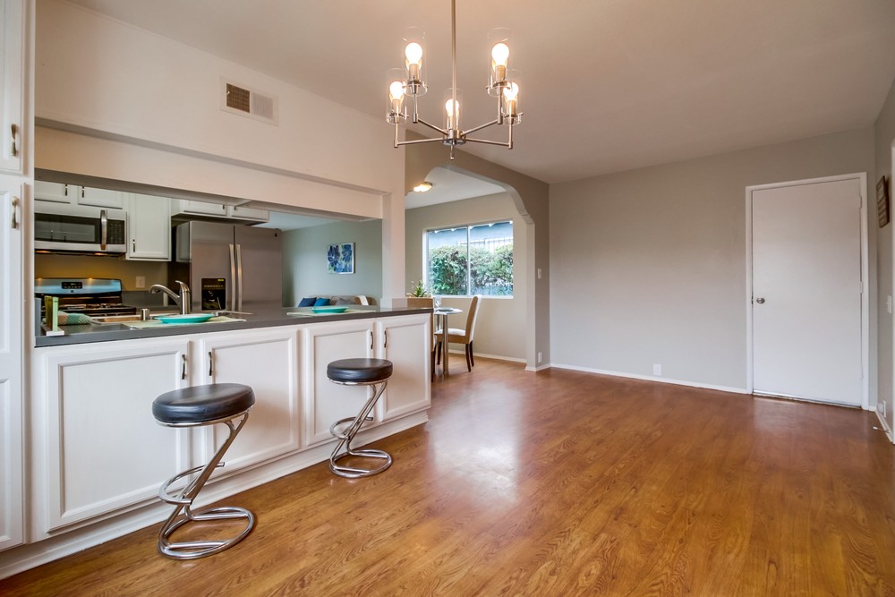 Virtual tour photo 15 of 44 for 1174 Dearborn Dr