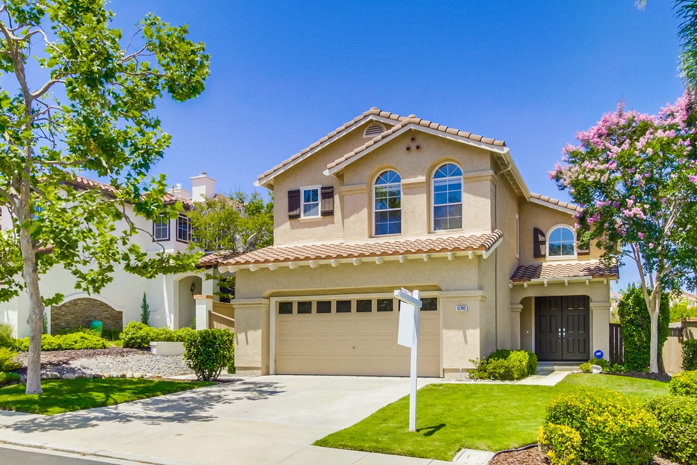Virtual tour photo 1 of 40 for 11742 Evergold St