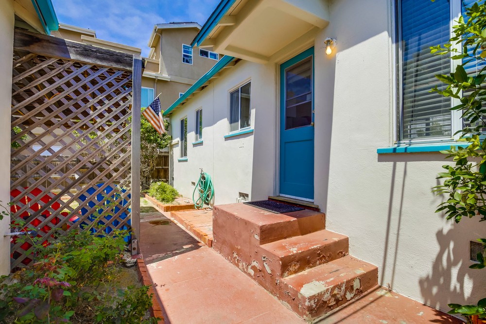 Virtual tour photo 25 of 51 for 1175 Hornblend St