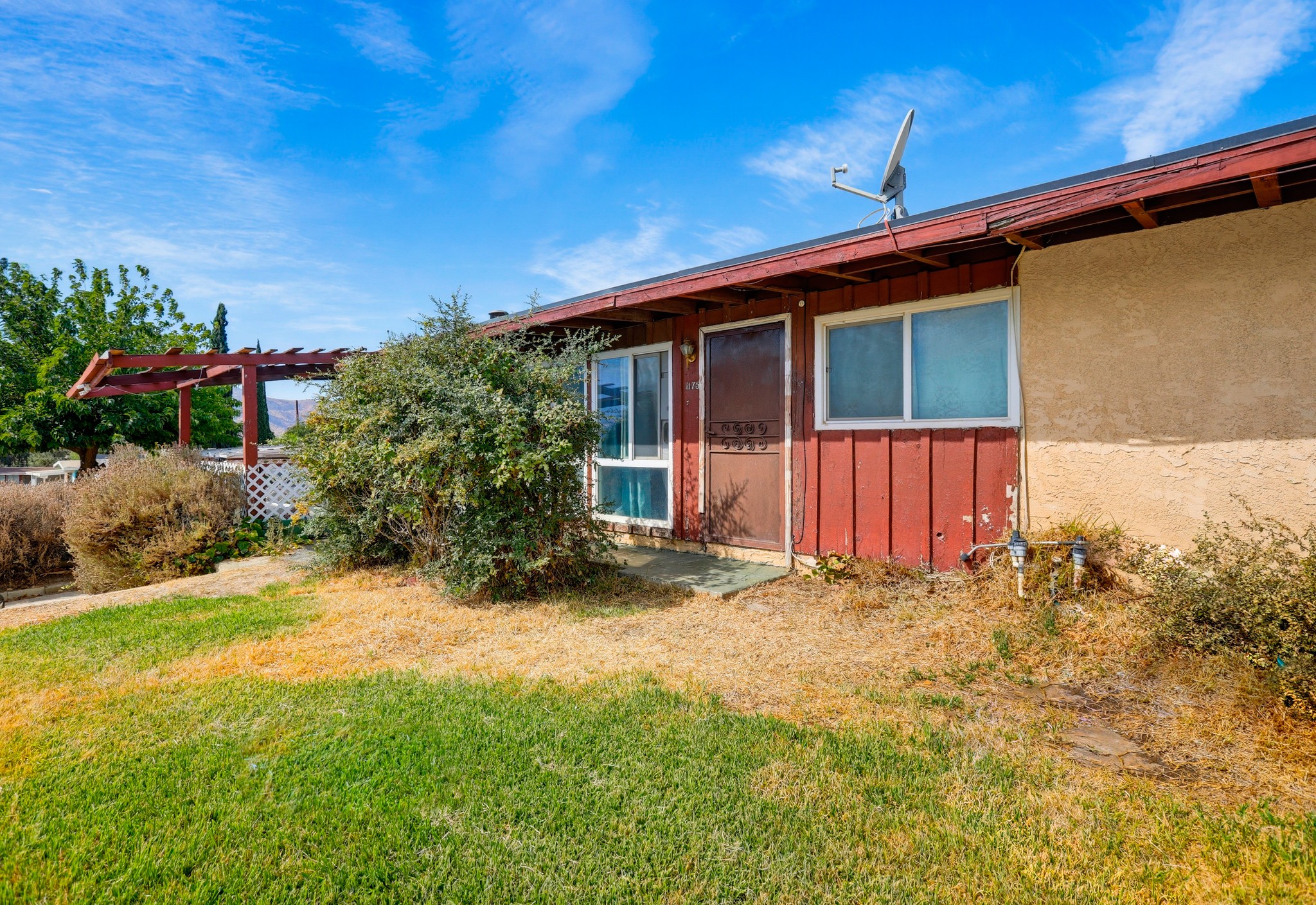 Virtual tour photo 6 of 47 for 1175 Weaver St