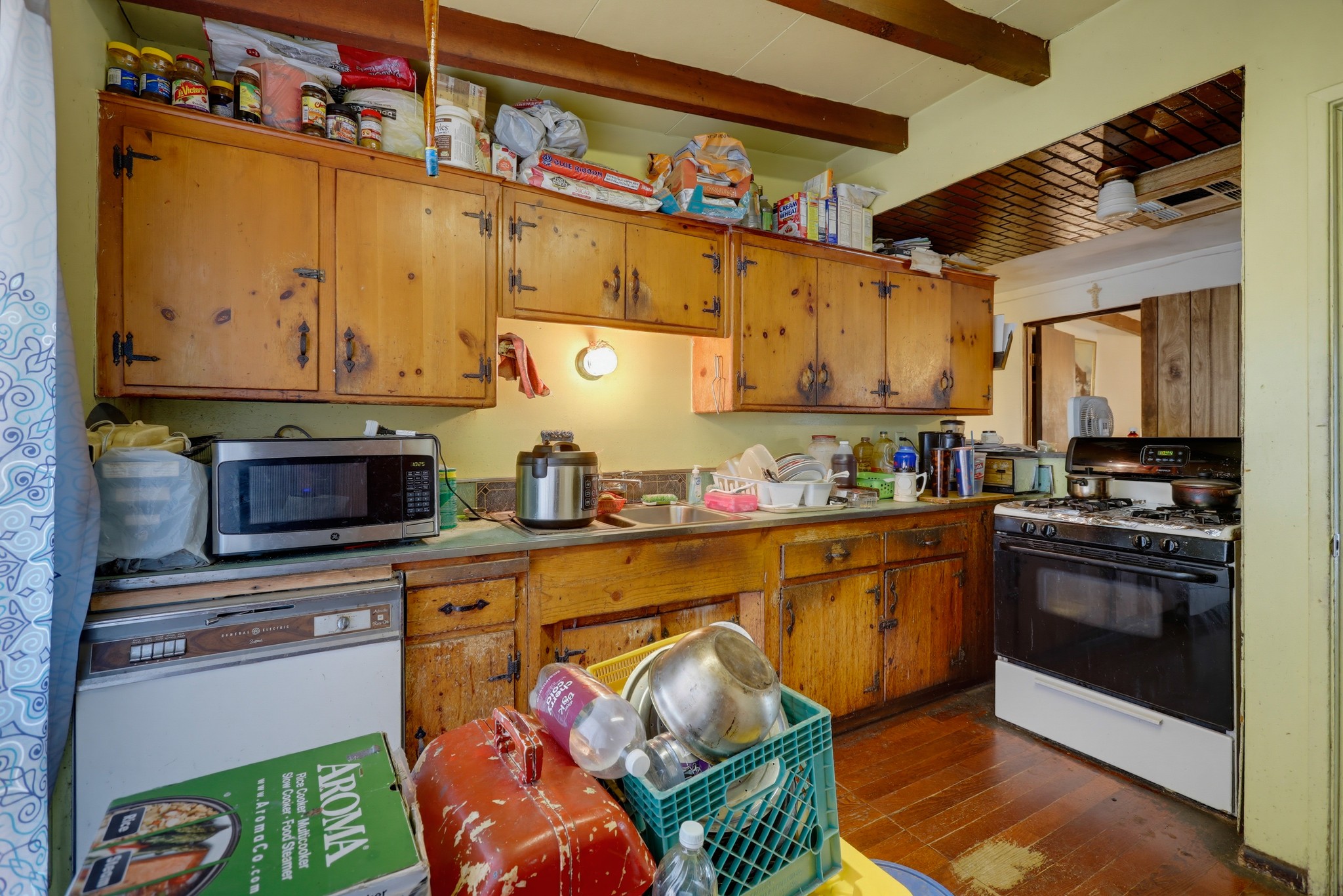 Virtual tour photo 18 of 47 for 1175 Weaver St