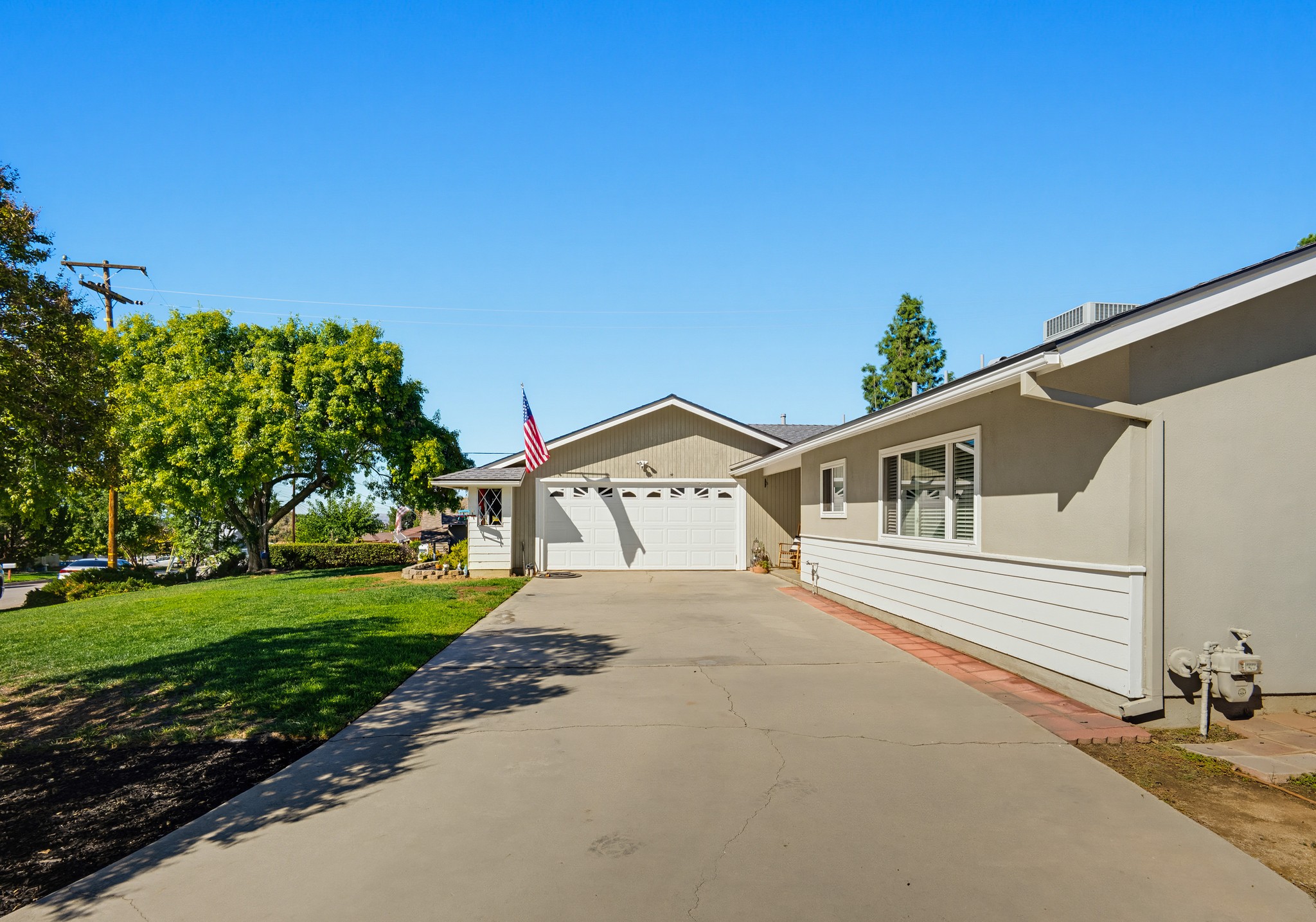Virtual tour photo 5 of 40 for 11754 Auburn Ave