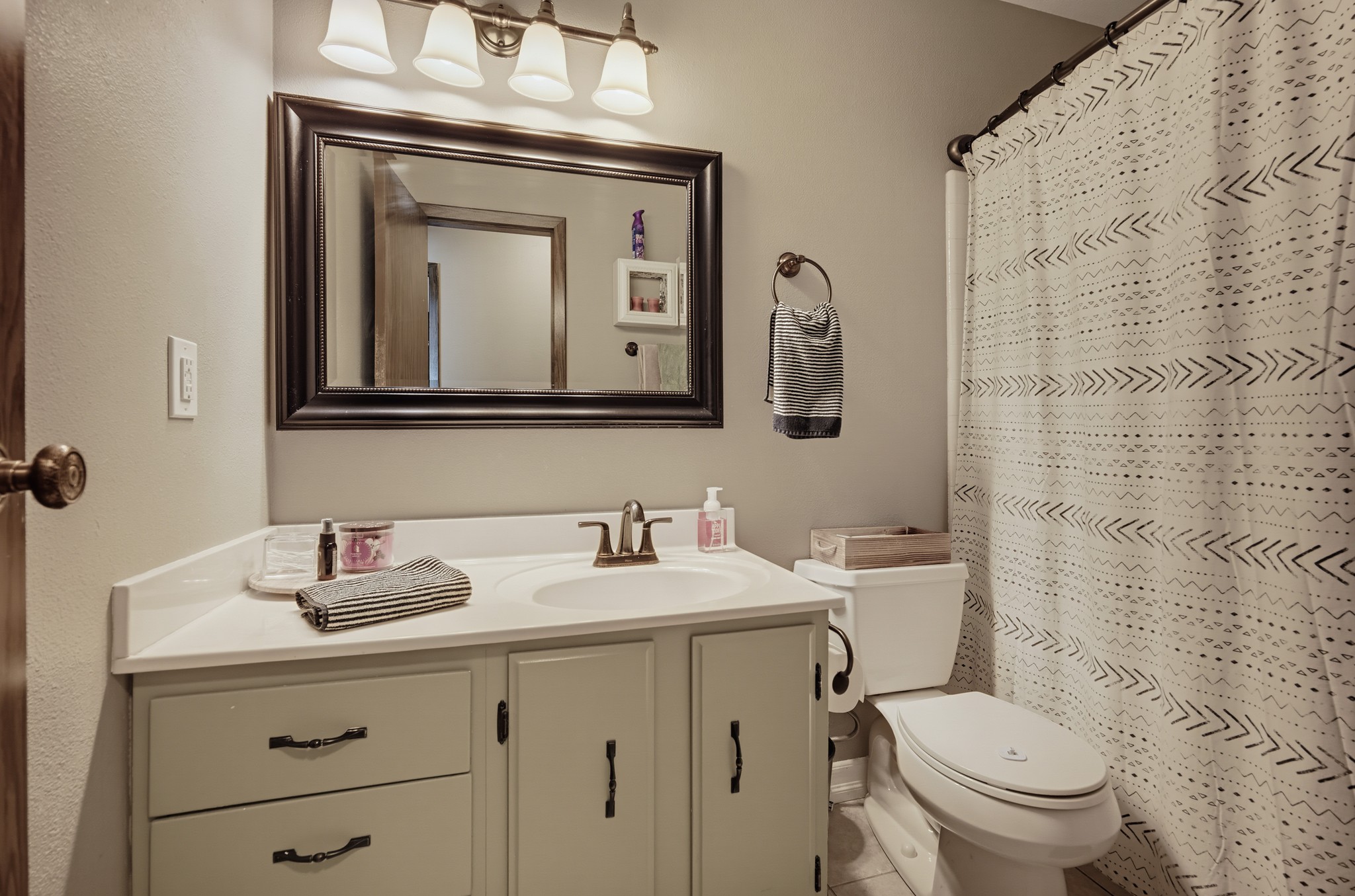 Virtual tour photo 30 of 40 for 11754 Auburn Ave