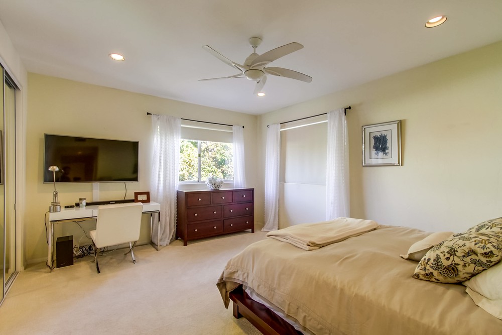 Virtual tour photo 20 of 46 for 1177 Pacific Beach Dr c