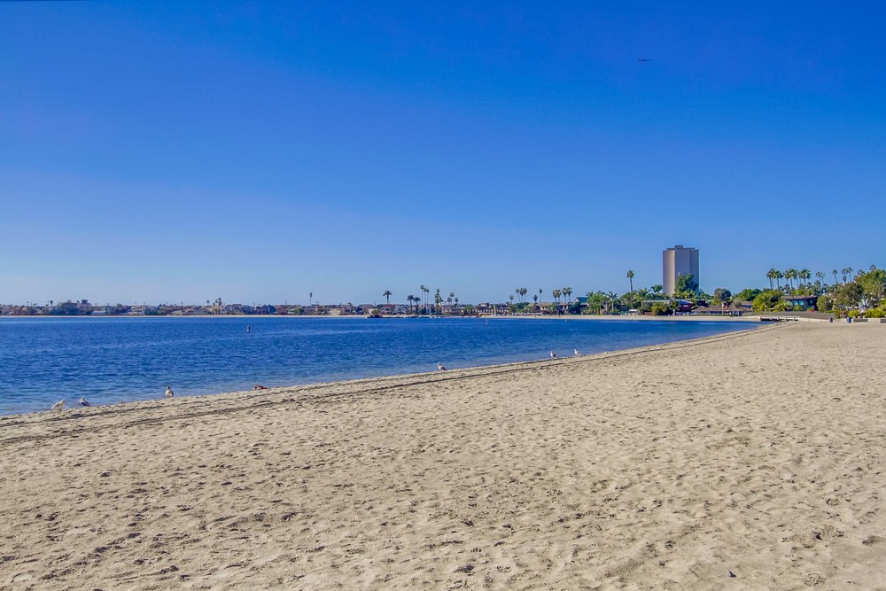 Virtual tour photo 42 of 46 for 1177 Pacific Beach Dr c