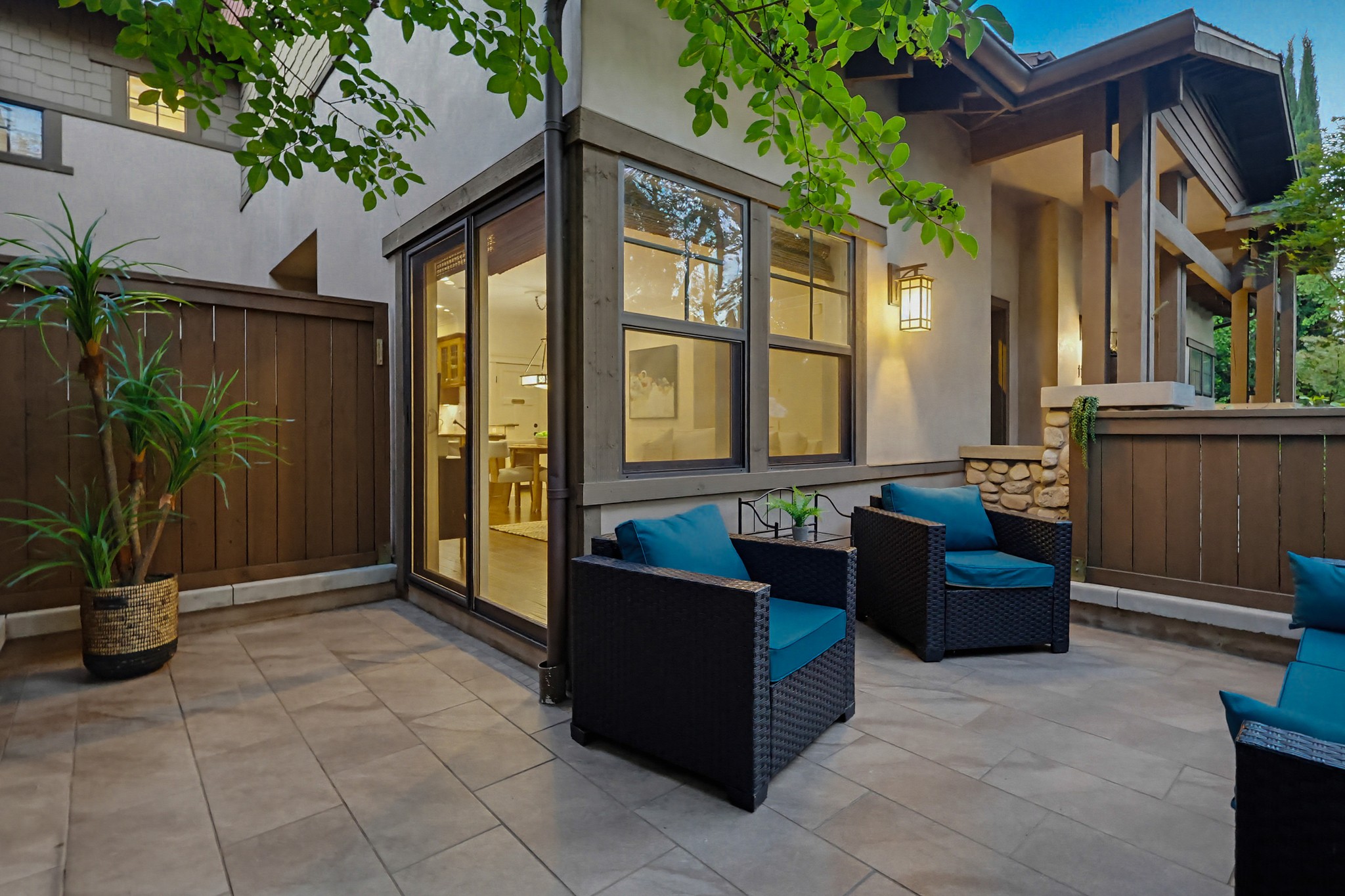 Virtual tour photo 13 of 140 for 118 E Sierra Madre Blvd