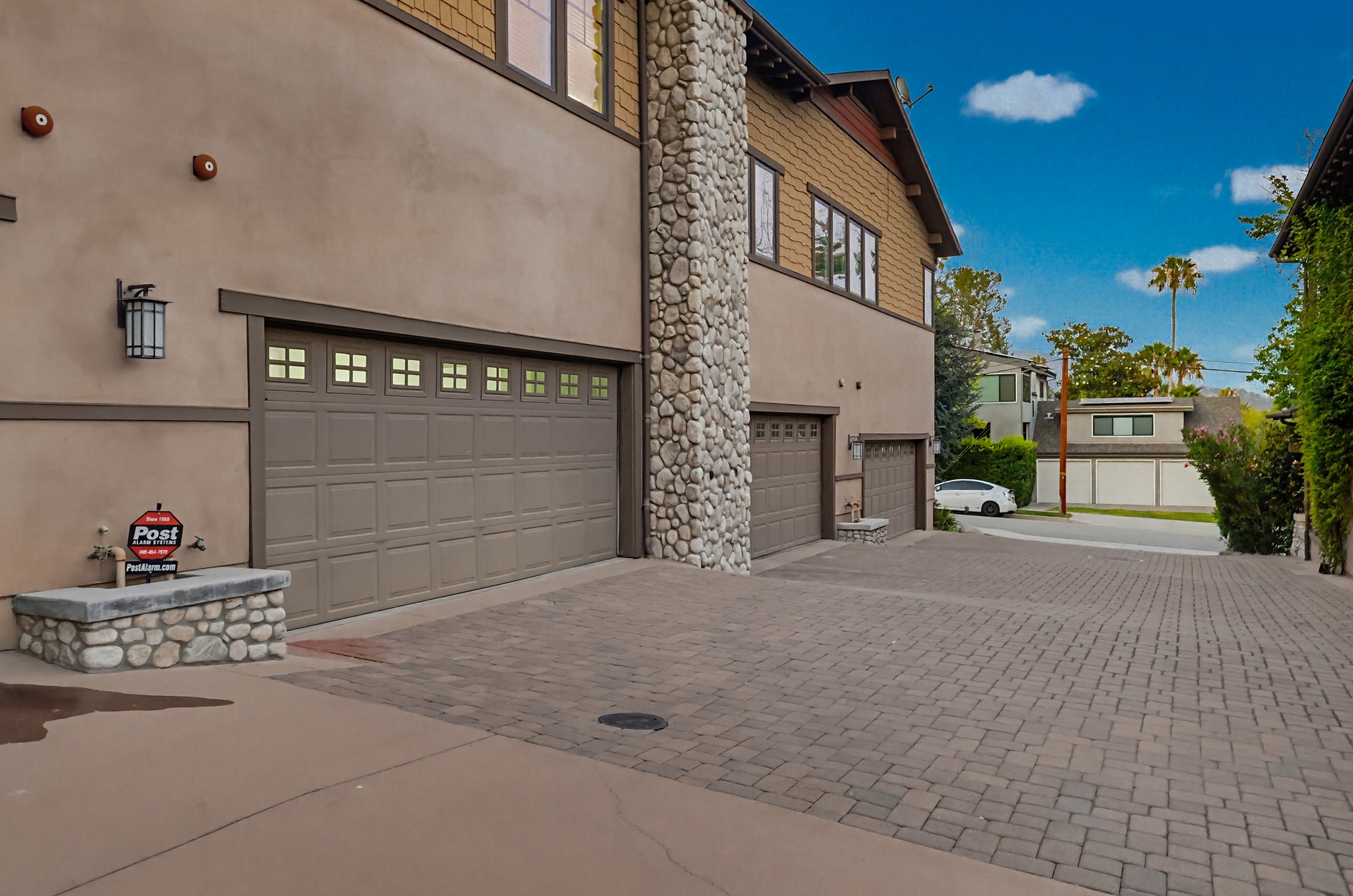 Virtual tour photo 24 of 140 for 118 E Sierra Madre Blvd