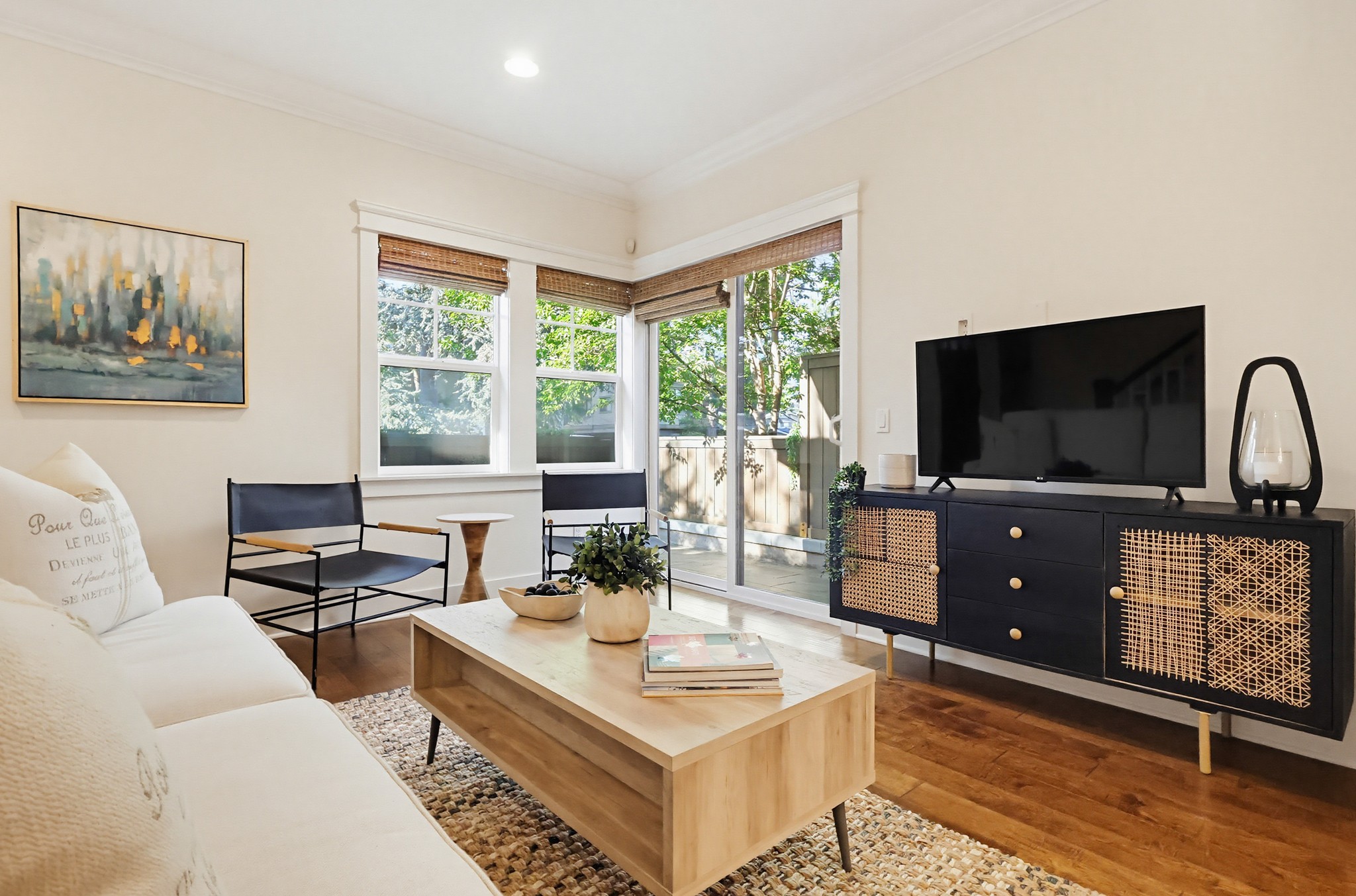 Virtual tour photo 38 of 140 for 118 E Sierra Madre Blvd