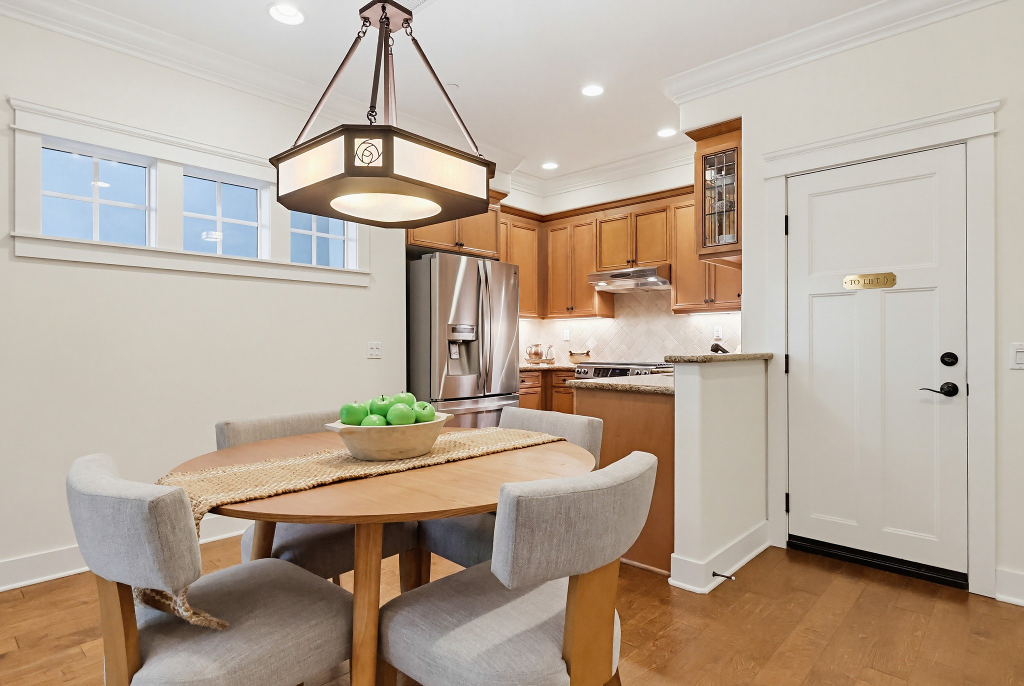 Virtual tour photo 44 of 140 for 118 E Sierra Madre Blvd