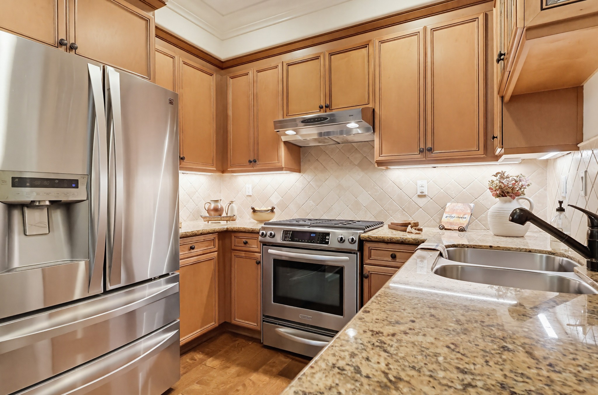 Virtual tour photo 51 of 140 for 118 E Sierra Madre Blvd