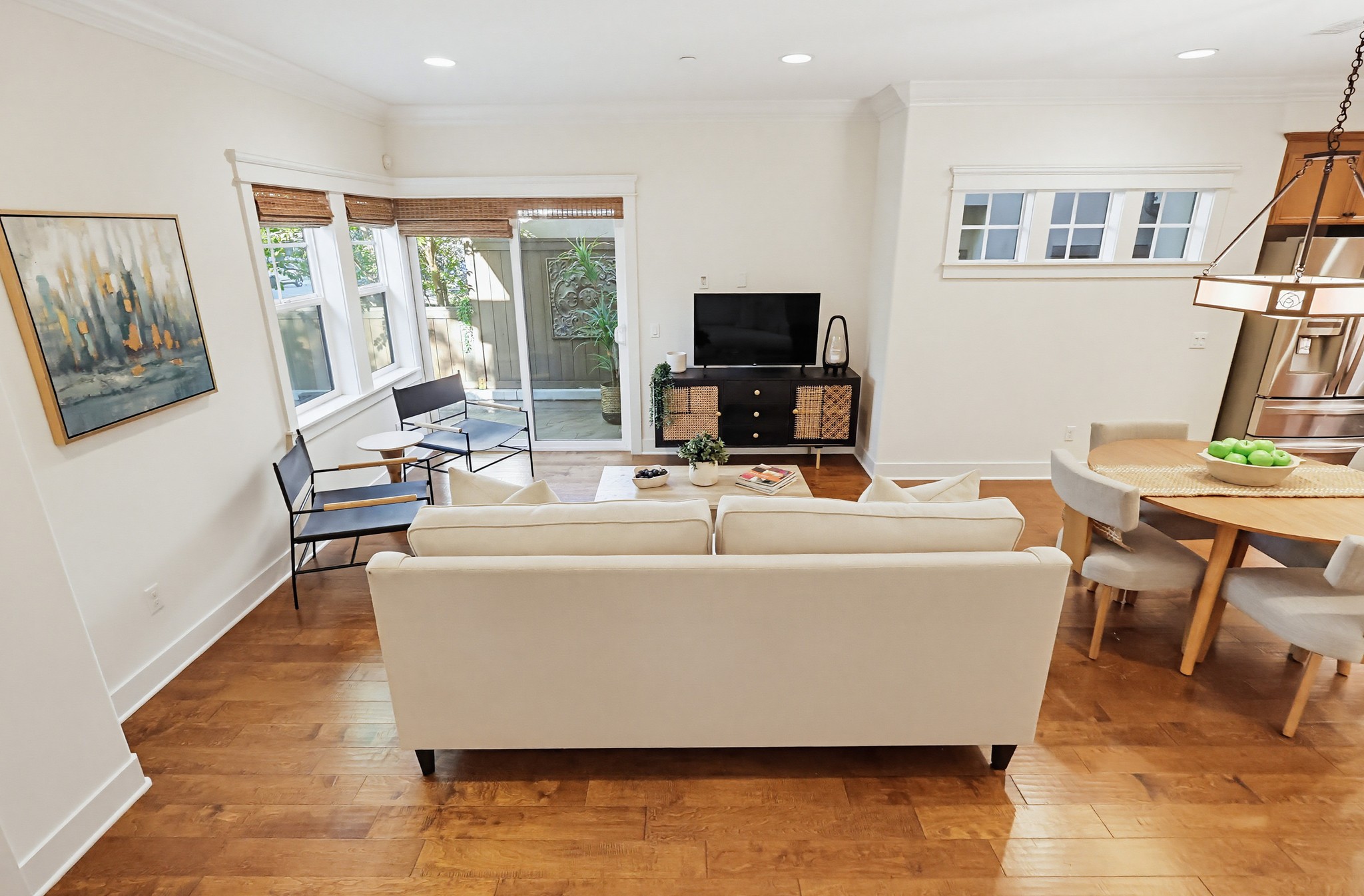 Virtual tour photo 60 of 140 for 118 E Sierra Madre Blvd